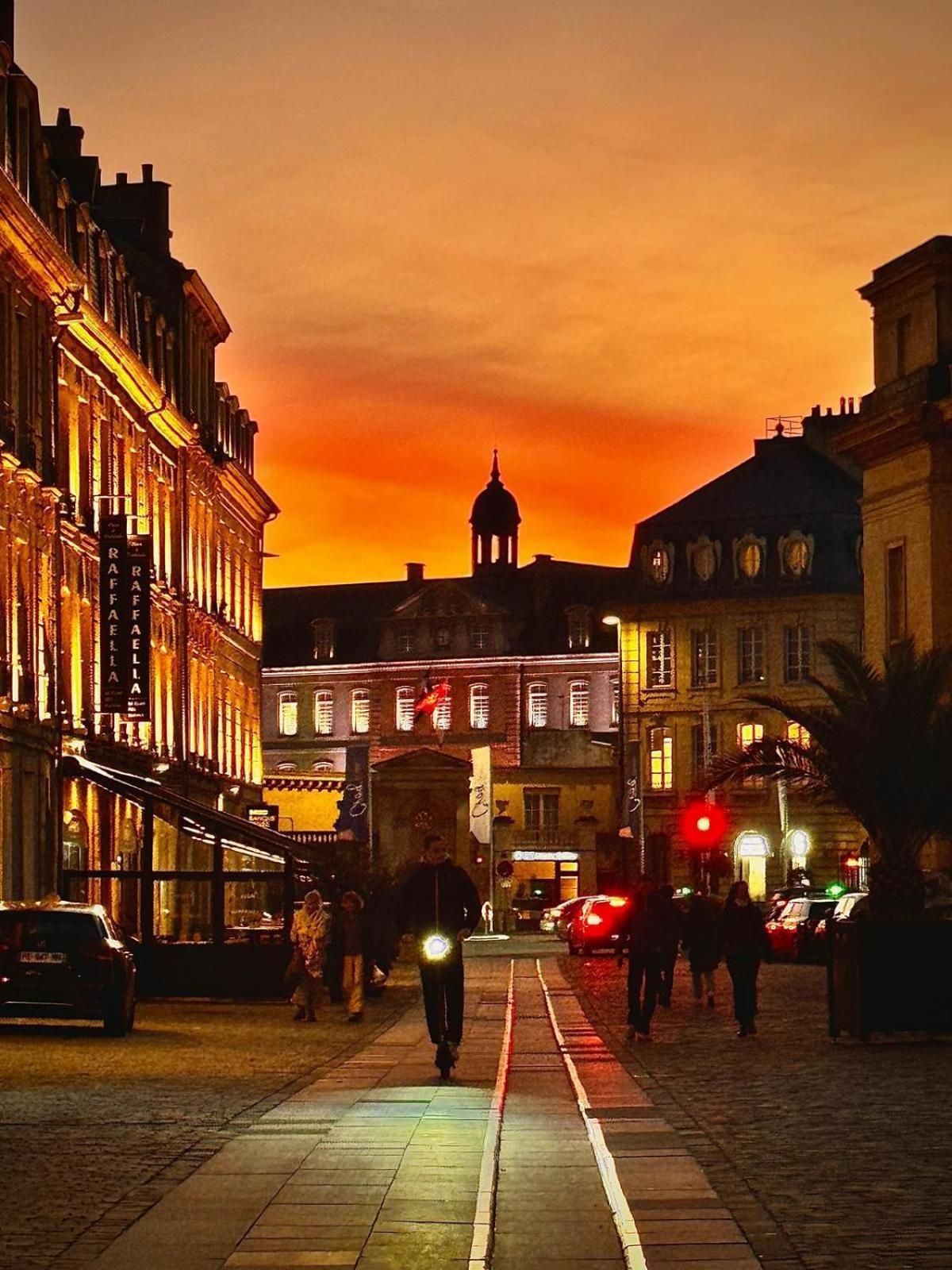 Apartmán Logis Decaens Exteriér fotografie